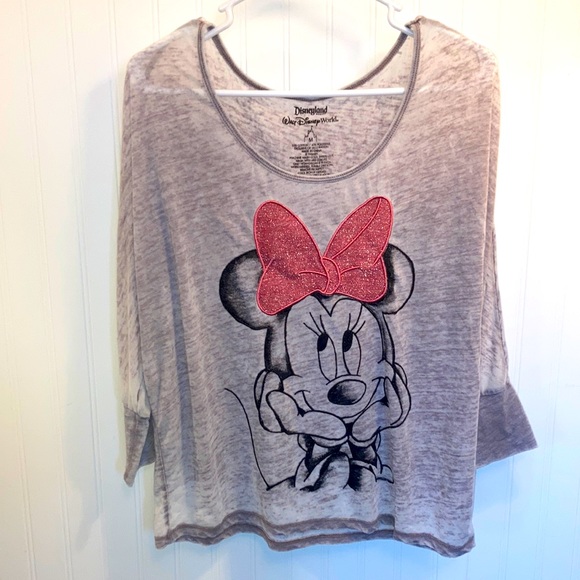 Disney Tops - Disney mini mouse 3/4 distressed oversized beat neck lightweight shirt sz M GUC